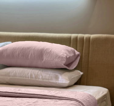 Sensation Quilted Bedcover cum AC comforter Set with 2 Pillow Covers.(Peach)