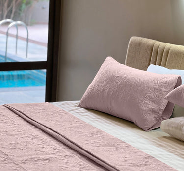 Sensation Quilted Bedcover cum AC comforter Set with 2 Pillow Covers.(Peach)