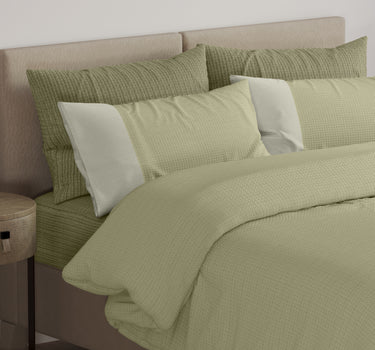 Ornate-250 GSM Knitted Linen Look Bed Cover