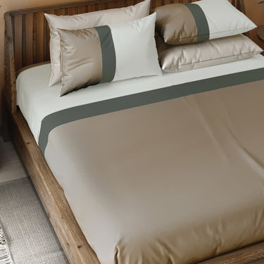 Manchester Fusion-300 TC King Size bedsheet Set  (White, Brown, Grey)