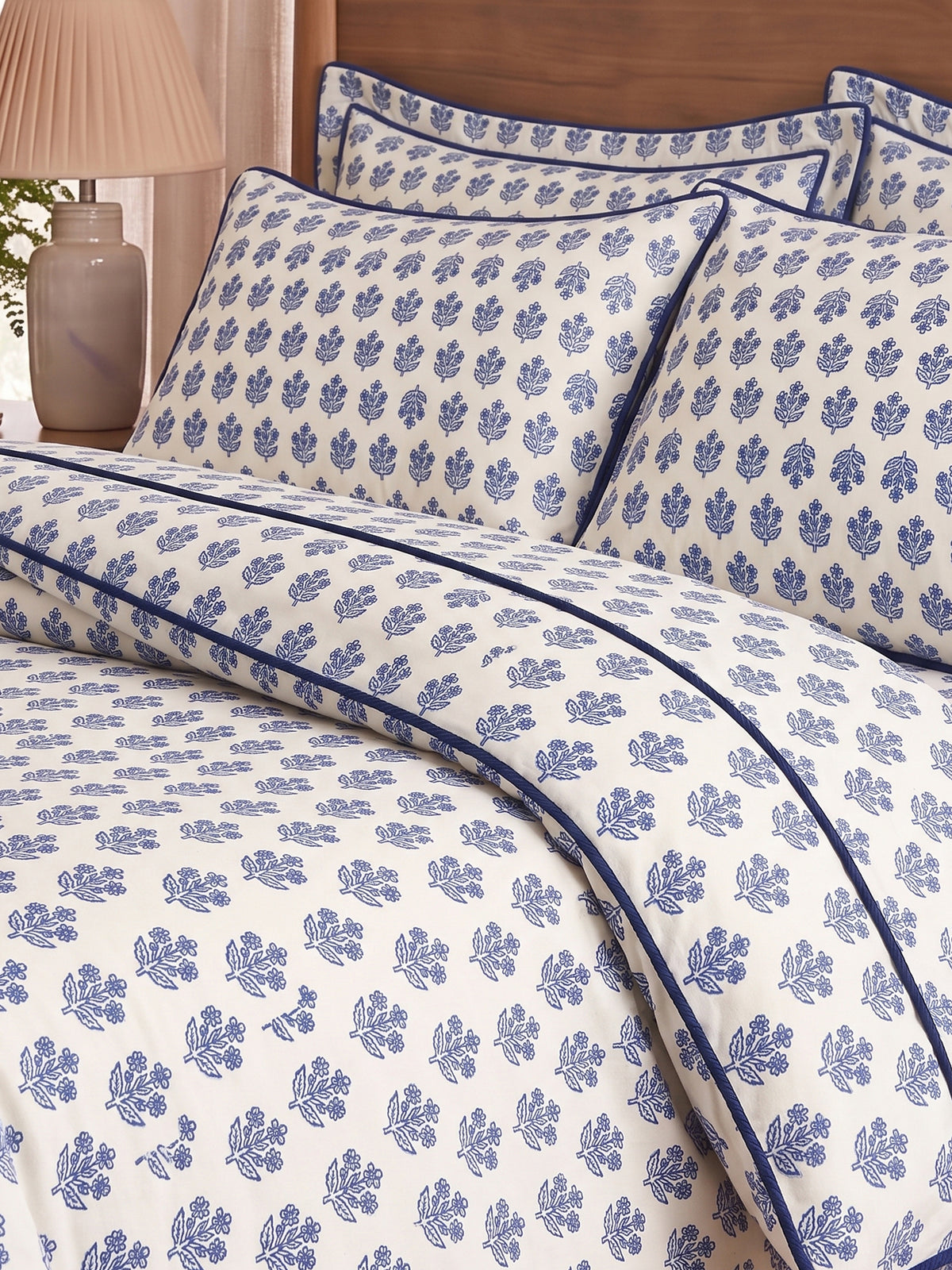 LABHAM Hemline 500TC 100% Cotton Printed King Size Bedsheet Set with 2 Matching Pillow Covers - King Size ( Indigo Booti )