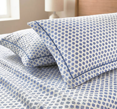 LABHAM Hemline 500TC 100% Cotton Printed King Size Bedsheet Set with 2 Matching Pillow Covers - King Size ( Indigo Booti )