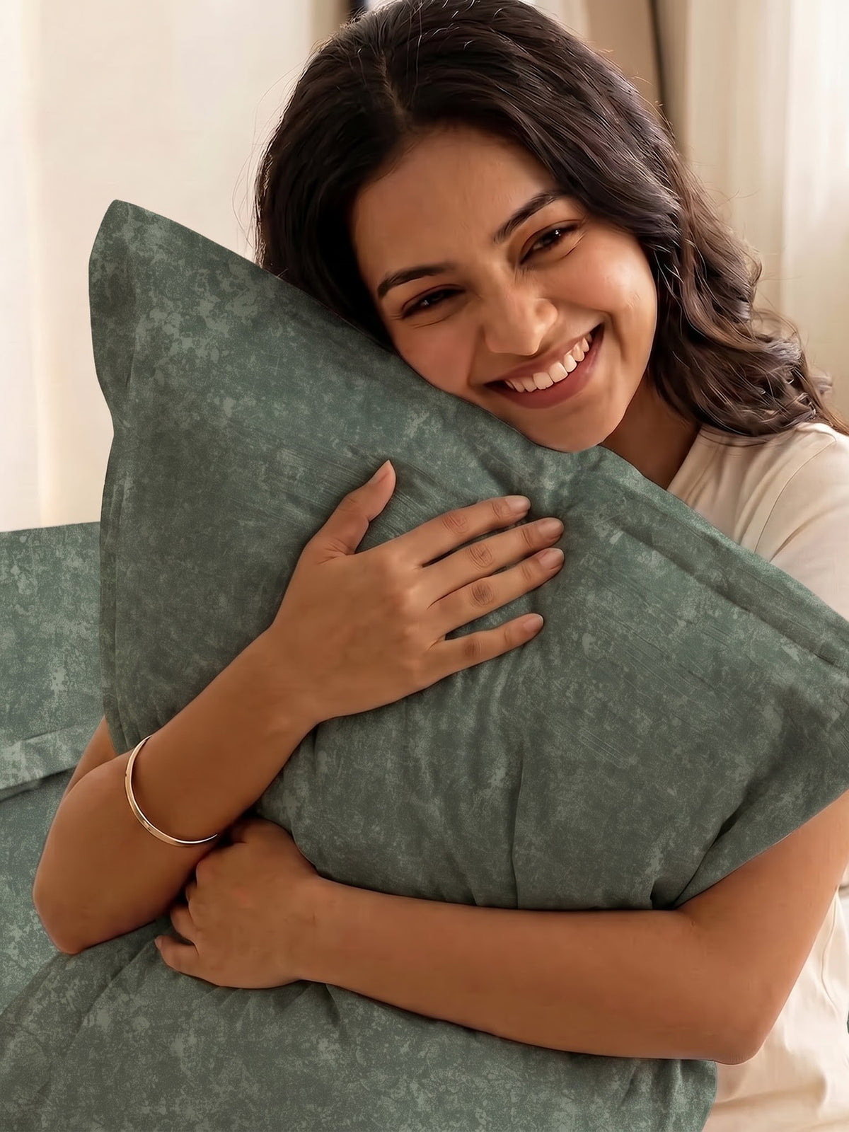 LABHAM Acid Wash 200TC Natura Soft Bedsheet Set With 2 Matching Pillow Covers - King Size