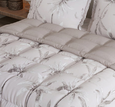 LABHAM - Daylight AC Comforter Bedding Set with Double bedsheet and 2 Pillow Covers - Queen Size (Silver Chalice)