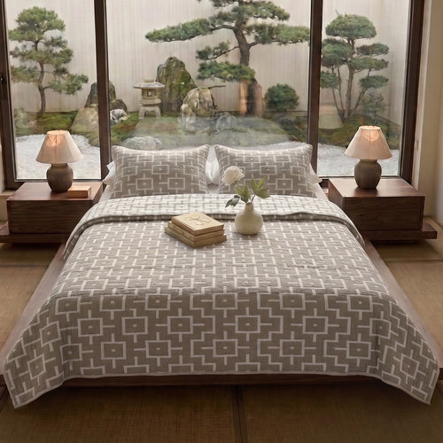 Egyptian Cotton King Bedcover With 2 Pillow Covers And Multipurpose Bag used as a winter bedcover