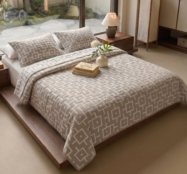 Egyptian Cotton King Bedcover With 2 Pillow Covers And Multipurpose Bag