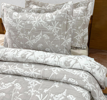 Egyptian Cotton King Bedcover With 2 Pillow Covers And Multipurpose Bag