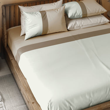 Manchester Fusion-300 TC King Size bedsheet Set  (Baige,Cream,White)