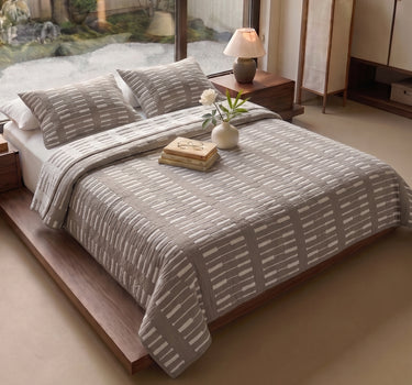 Egyptian Cotton King Bedcover With 2 Pillow Covers And Multipurpose Bag