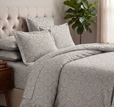 LABHAM Kadambari 300TC cotton king bedsheet in silver — Moroccan ogee damask percale (view 1)