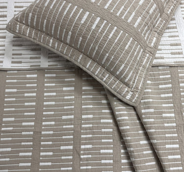 Egyptian Cotton King Bedcover With 2 Pillow Covers And Multipurpose Bag