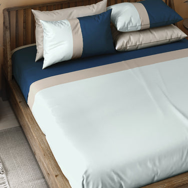 Manchester Fusion-300 TC King Size bedsheet Set  (NavyBlue,White,Cream)