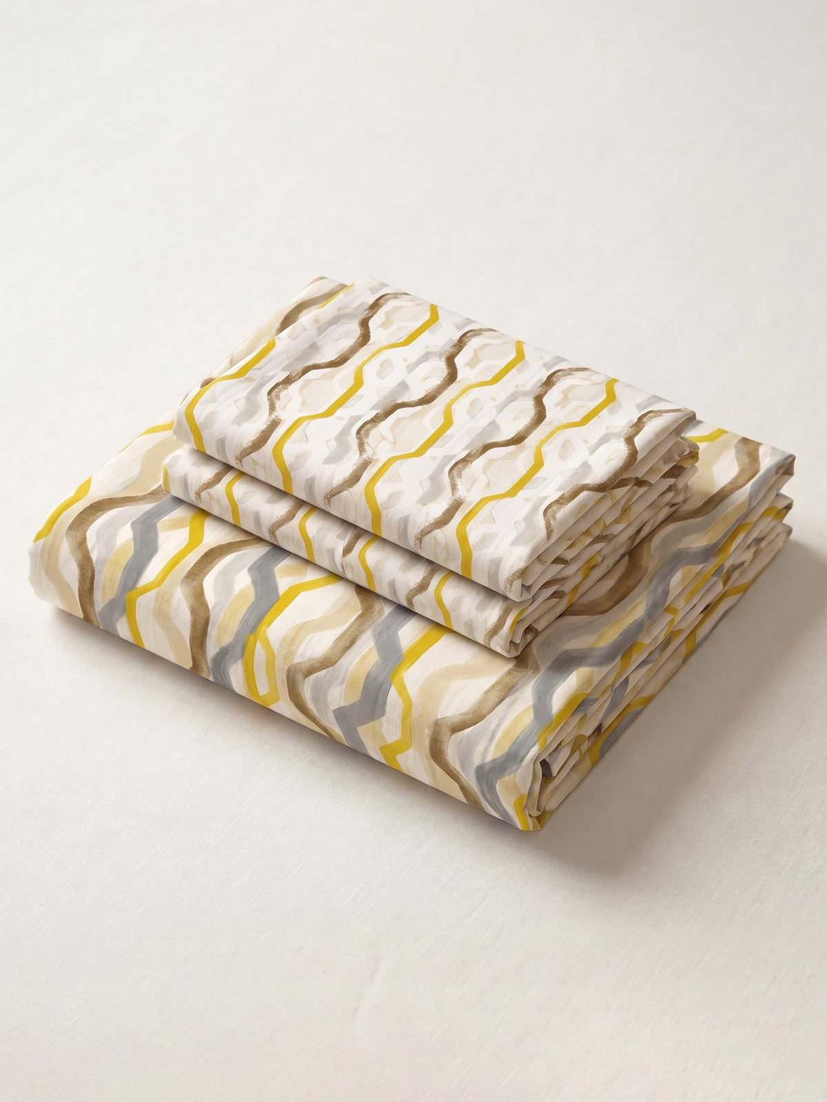 LABHAM Abstract 200TC Natura Soft Bedsheet Set With 2 Matching Pillow Covers - King Size