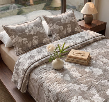 Egyptian Cotton King Bedcover With 2 Pillow Covers And Multipurpose Bag