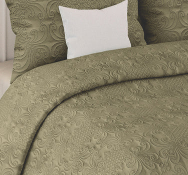 Sensation Quilted Bedcover cum AC comforter Set with 2 Pillow Covers.(Mocha)