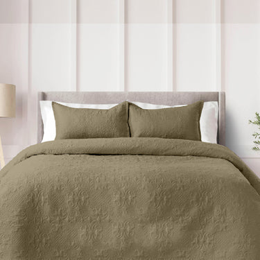 Sensation Quilted Bedcover cum AC comforter Set with 2 Pillow Covers.(Mocha)