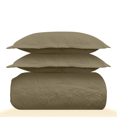 Sensation Quilted Bedcover cum AC comforter Set with 2 Pillow Covers.(Mocha)