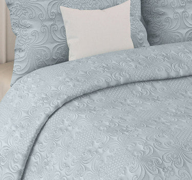 Sensation Quilted Bedcover cum AC comforter Set with 2 Pillow Covers.(Pearl Grey)