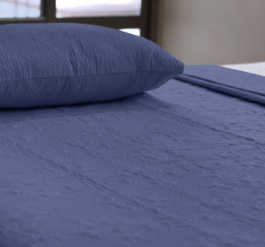 Sensation Quilted Bedcover cum AC comforter Set with 2 Pillow Covers.(BlueBerry)