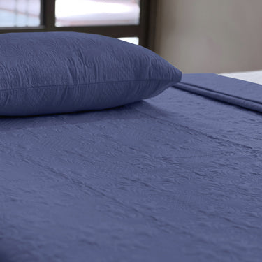 Sensation Quilted Bedcover cum AC comforter Set with 2 Pillow Covers.(BlueBerry)