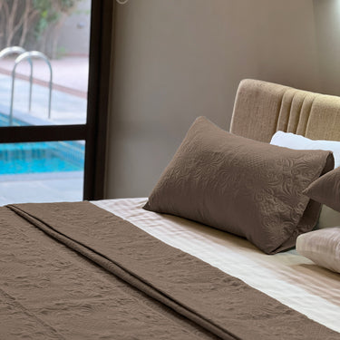 Sensation Quilted Bedcover cum AC comforter Set with 2 Pillow Covers.(Mocha)