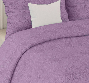 Sensation Quilted Bedcover cum AC comforter Set with 2 Pillow Covers.(Plum)