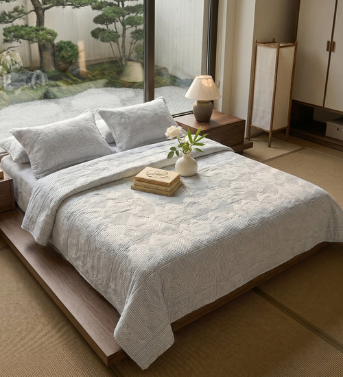 Egyptian Cotton King Bedcover With 2 Pillow Covers And Multipurpose Bag used as a lightweight dohar