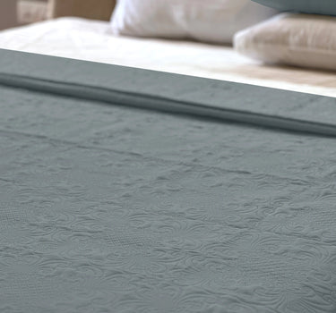 Sensation Quilted Bedcover cum AC comforter Set with 2 Pillow Covers.(Ash Grey)