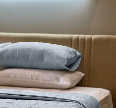 Sensation Quilted Bedcover cum AC comforter Set with 2 Pillow Covers.(Pearl Grey)