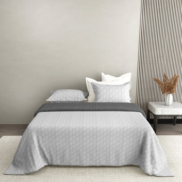 Aura Multi Needle Quilted, Reversible Bedcover (Silver & Grey)