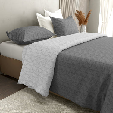 Aura Multi Needle Quilted, Reversible Bedcover (Grey & Silver)