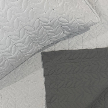 Rangriti - King Size Reversible Bedcover Set (Silver & Grey)