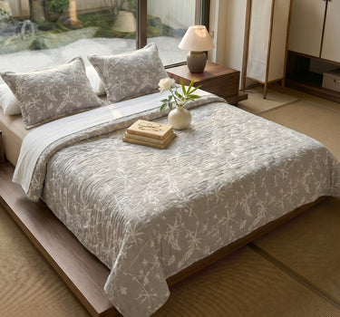 Egyptian Cotton King Bedcover With 2 Pillow Covers And Multipurpose Bag