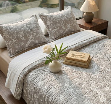 Egyptian Cotton King Bedcover With 2 Pillow Covers And Multipurpose Bag