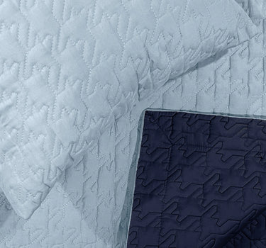 Aura Reversible Bedcover - Comforter With 2 Pillow Covers (Sky Blue)