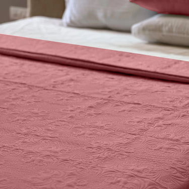 Sensation Quilted Bedcover cum AC comforter Set with 2 Pillow Covers.
