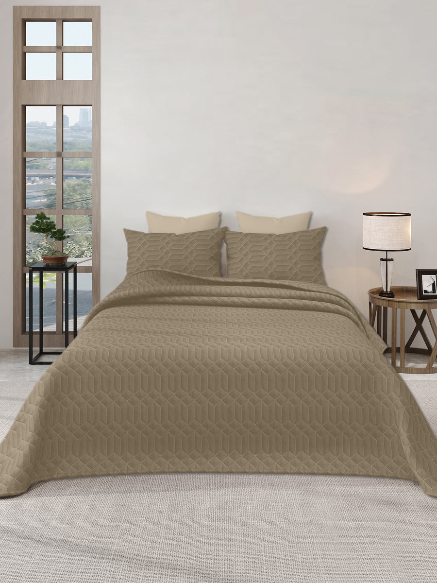 LABHAM® Azure Quilted King Bedcover Set – 300 GSM EverTouch™ Microfibre with LazerTech™ Quilting, 2 Pillow Covers & Storage Bag – Beige — view 2