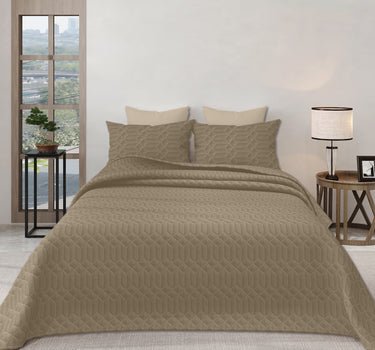 LABHAM® Azure King Size Bedcover Set - 300GSM Quilted, (90"x108") Super Soft, Durable, Easy Care, Bedspread with 2 Pillow Covers & Storage Bag (Beige)