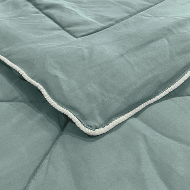Casper Comforter 300 GSM - Pure Virgin Microfiber, Insulating & Thermal Comfort, Ideal for Winter, with Carry Bag & Contrast Piping (Blue Hosta)