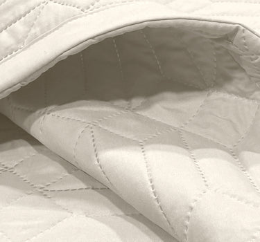 LABHAM® Azure King Size Bedcover Set - 300GSM Quilted, (90"x108") Super Soft, Durable, Easy Care, Bedspread with 2 Pillow Covers & Storage Bag (Bone)