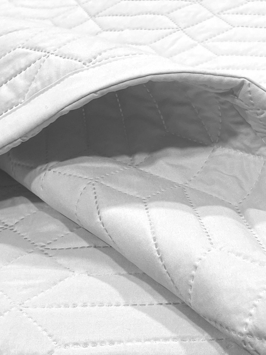 LABHAM® Azure Quilted King Bedcover Set – 300 GSM EverTouch™ Microfibre with LazerTech™ Quilting, 2 Pillow Covers & Storage Bag – White — view 3