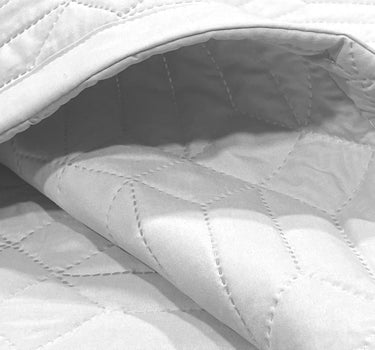 LABHAM® Azure King Size Bedcover Set - 300GSM Quilted, (90"x108") Super Soft, Durable, Easy Care, Bedspread with 2 Pillow Covers & Storage Bag (White)