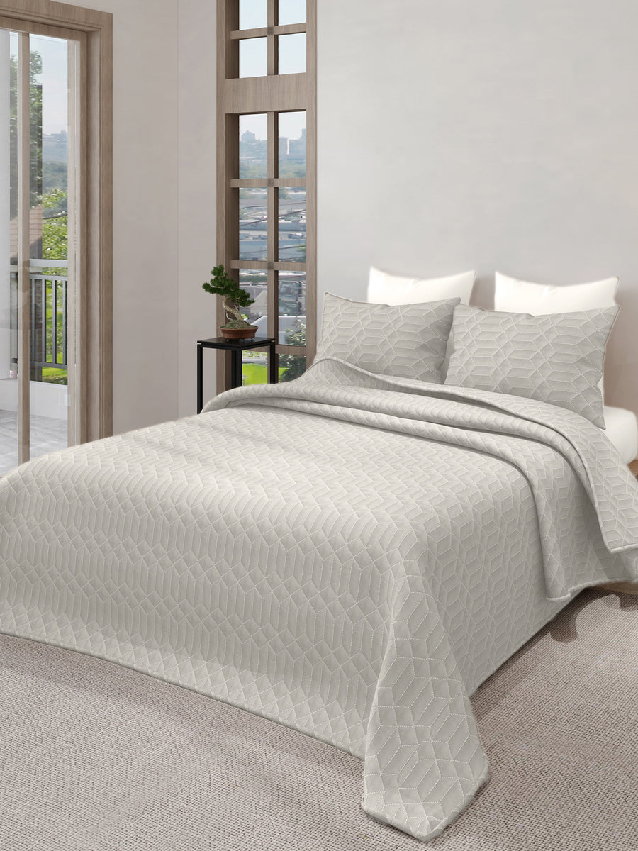 LABHAM® Azure Quilted King Bedcover Set – 300 GSM EverTouch™ Microfibre with LazerTech™ Quilting, 2 Pillow Covers & Storage Bag – Ivory — view 1