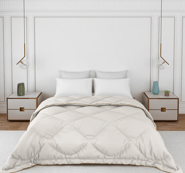 Casper Super Soft All Season AC Comforter 300GSM - Pure Virgin Microfiber, Insulating & Thermal Comfort (Ivory)