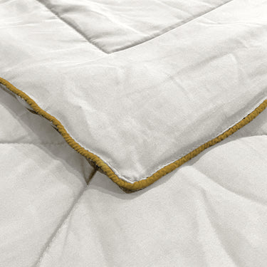 Casper Comforter 300 GSM - Pure Virgin Microfiber, Insulating & Thermal Comfort, Ideal for Winter, with Carry Bag & Contrast Piping (Ivory)