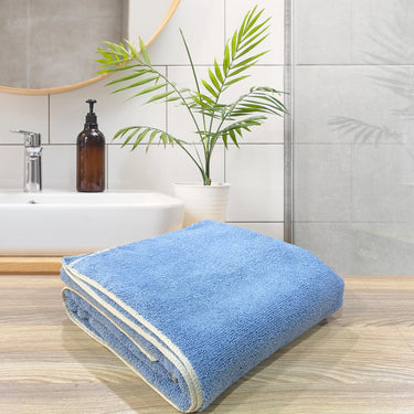 Insignia 450GSM High Absorbant, Super Soft, Anti Microbial, Bath Towel (75cm x 150cm), Powder Blue