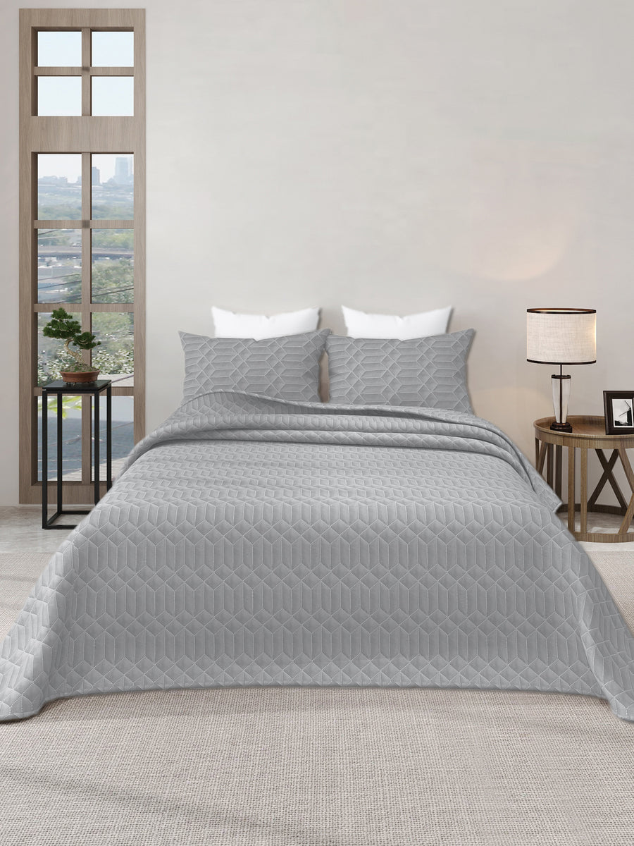LABHAM® Azure Quilted King Bedcover Set – 300 GSM EverTouch™ Microfibre with LazerTech™ Quilting, 2 Pillow Covers & Storage Bag – Silver — view 2