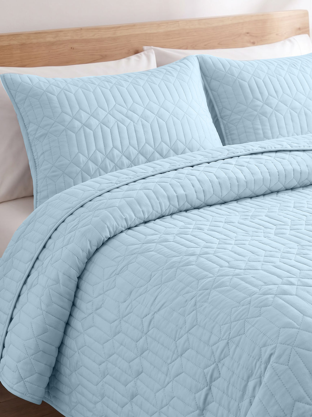 Azure - Quilted King Bedcover Set with 2 Pillow Covers – Sky