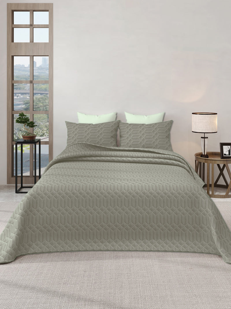 LABHAM® Azure Quilted King Bedcover Set – 300 GSM EverTouch™ Microfibre with LazerTech™ Quilting, 2 Pillow Covers & Storage Bag – Walnut