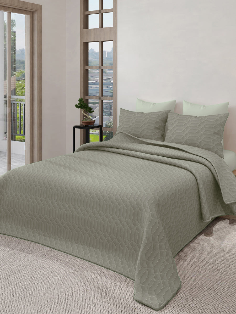 LABHAM® Azure Quilted King Bedcover Set – 300 GSM EverTouch™ Microfibre with LazerTech™ Quilting, 2 Pillow Covers & Storage Bag – Walnut — view 1